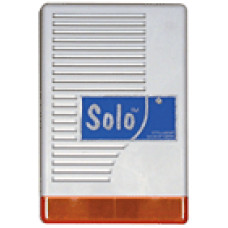 SOLO h&aacute;z K&uuml;lt&eacute;ri hang-f&eacute;nyjelző h&aacute;za,k&uuml;lső burkolat műanyag, vil&aacute;gos sz&iacute;nű.